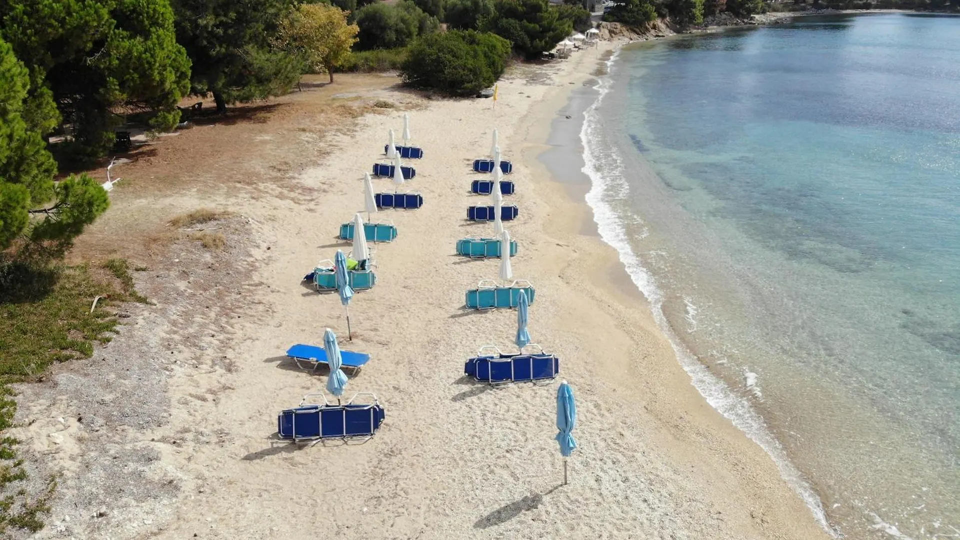 Mikri Elia Beach لاغوماندرا